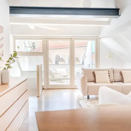 Hakuna - Penthouse Franziskanerplatz - Rooftop Apartment *