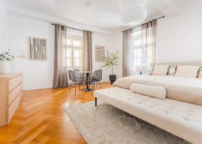 Hakuna - Penthouse Franziskanerplatz - Rooftop Appartement Graz